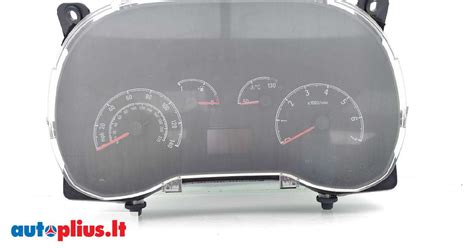 Opel Corsa automobilio prietaisų skydelis