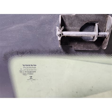 Scheminis Volvo V70 stoglangio drenažo kanalo vaizdas