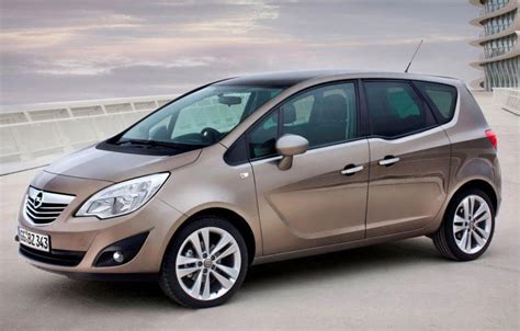 Opel Meriva salono transformacija