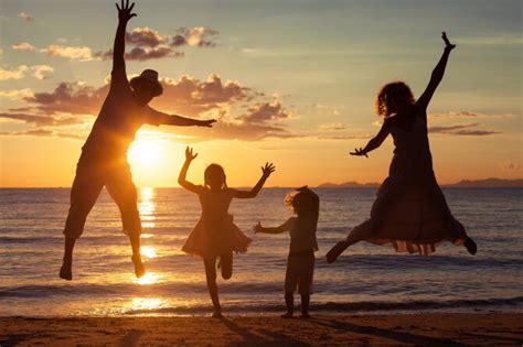 Nuotrauka su šeima, įrodanti giminystės ryšį.