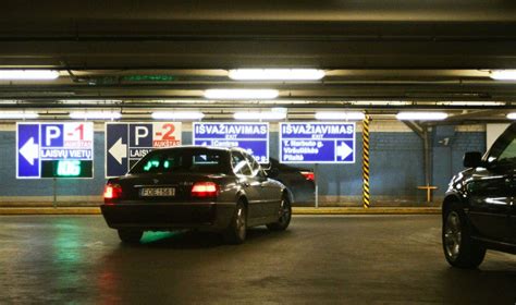 automobilio stovėjimo aikštelė su Kasko draudimu