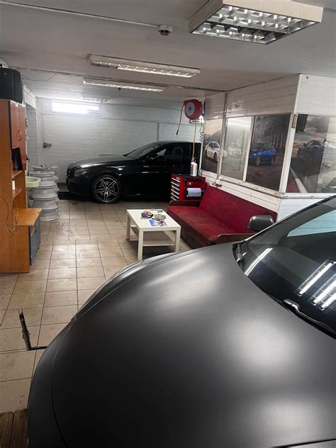 Katalogas su automobilių markėmis ir modeliais