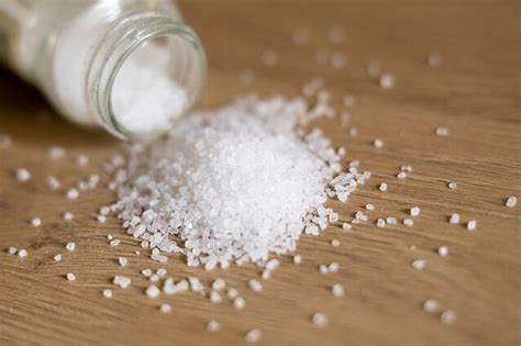 Druska ant automobilio