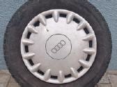 Audi 100 modelio nuotrauka su R15 ratlankiais