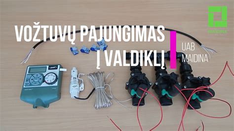Nuotrauka, kurioje matomas įvairių spalvų laidų sujungimas automobilio salone