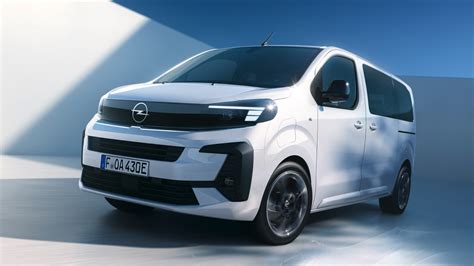 Sugedę pikseliai Opel Zafira ekrane