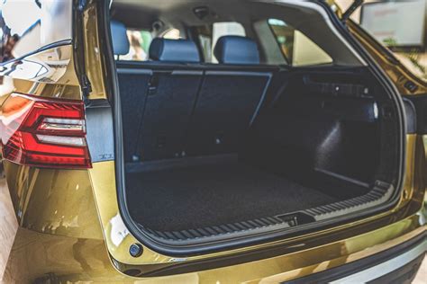 Škoda Superb bagažinės talpa ir erdvumas