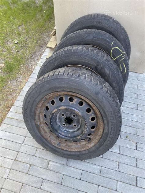 Naudotos R15 padangos su ratlankiais