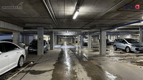 Rūdžių pažeista automobilio vieta