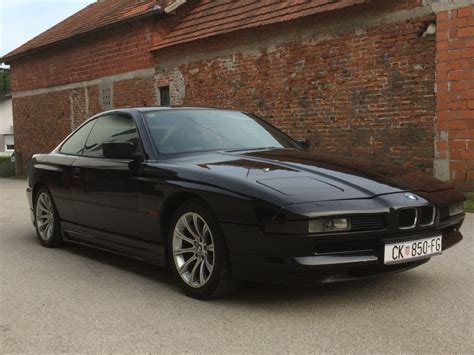 BMW 8 serija