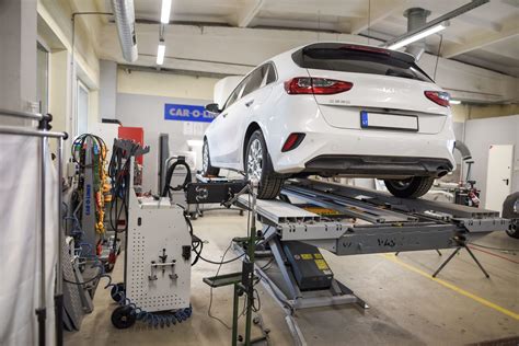 automobilio kėbulo dalių keitimas