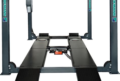 Keturių kolonų keltuvas