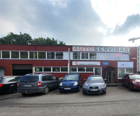 Automobilių servisas su keltuvais