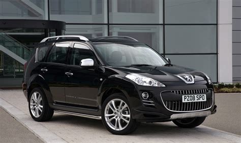 Peugeot 4007 interjeras