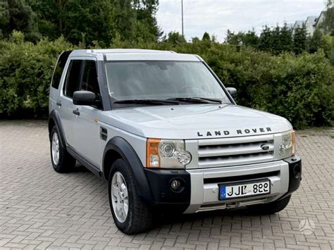 Land Rover automobiliai