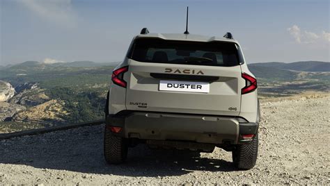 Dacia Duster automobilio priekis