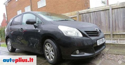 Toyota Verso automobilis