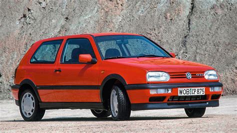 VW Golf III bagažinės pertvara