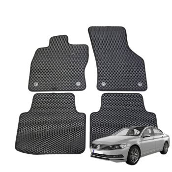 Saab automobilio interjeras su EVA kilimėliais