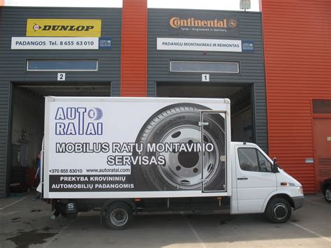 Mobilus ratų serviso automobilis