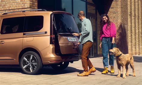 Volkswagen Caddy interjeras su skaitmeniniu prietaisų skydeliu