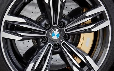 BMW E60 ratlankių montavimo pavyzdys