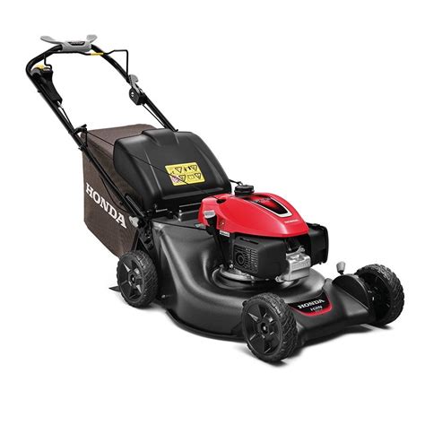 Honda vejapjovės ekspozicija parduotuvėje