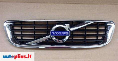 Volvo S40 pusasis su vidine granata