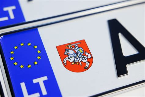 Europos Sąjungos simbolis ant Lietuvos transporto priemonės numerio