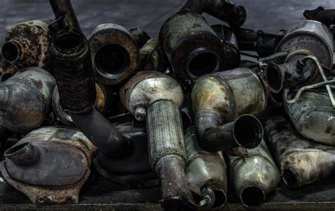 Simbolinė iliustracija, vaizduojanti klaidas parduodant katalizatorių