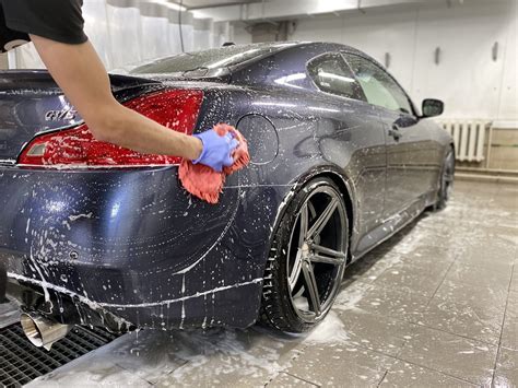 automobilio plovimas namuose