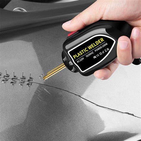 Įvairių tipų automobilių plastiko pavyzdžiai