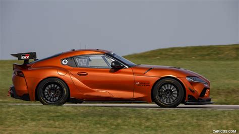 Toyota Supra automobilis