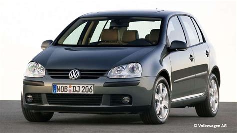 Volkswagen Golf V priekis