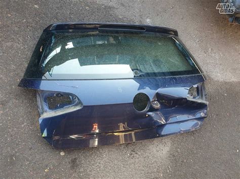 Volkswagen Golf V galas su bagažinės dangčiu