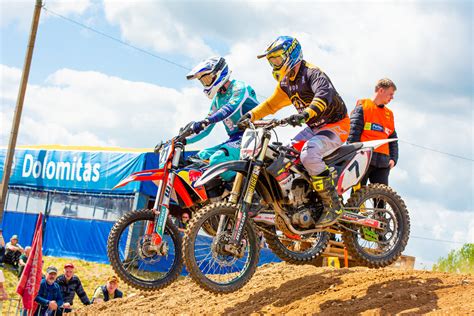 Motokroso čempionato dalyviai