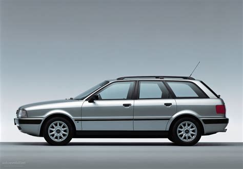 Audi 80 B4 Avant interjeras