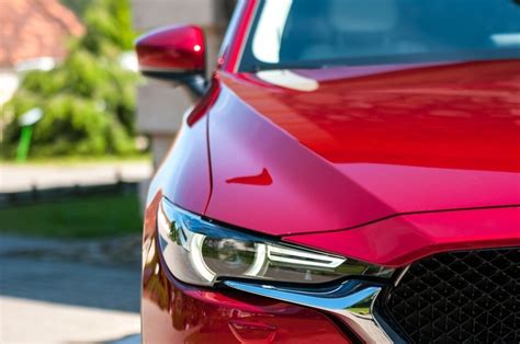 Naujos kartos Mazda automobiliai