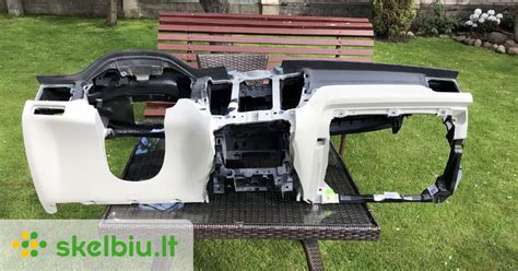 Volvo XC60 prietaisų skydelio schema