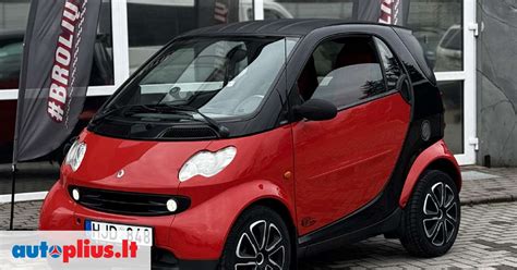 Smart automobiliai susibūrę