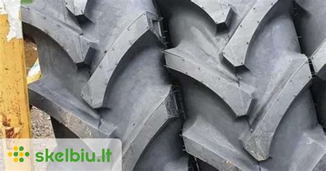 Senos traktorių padangos ūkyje