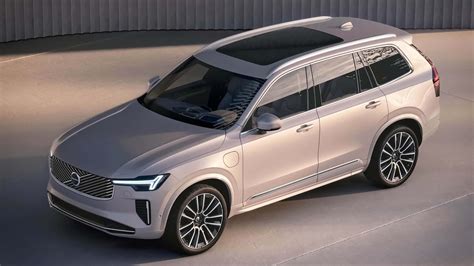 Volvo XC90 interjeras su erdviu salonu