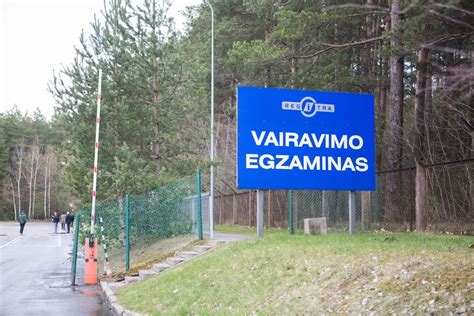 Procesas Regitros vairuotojų egzamino aikštelėje