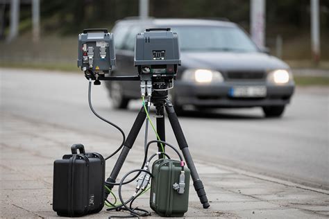 Mobilus greičio matuoklis (trikojis)