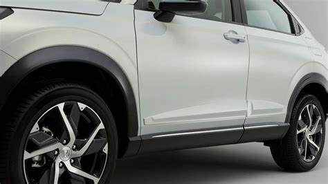 Honda CR-V priekinės ir galinės dalies nuotrauka