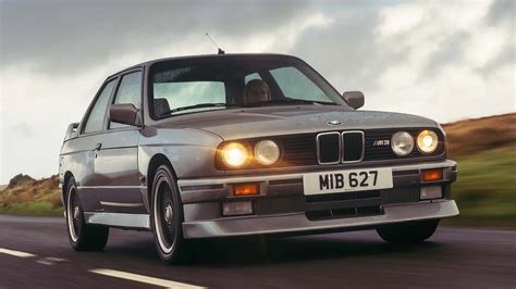 BMW E30 kabrioletas nuotrauka