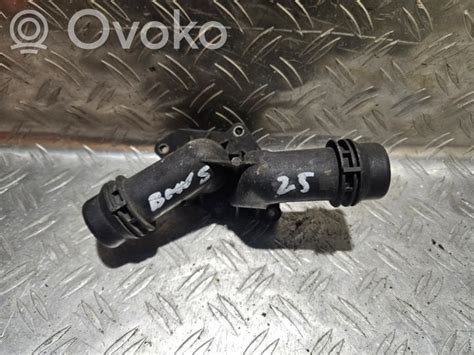 BMW E39 termostato korpuso vieta