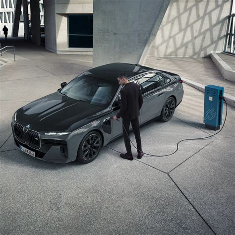 BMW automobilio interjeras su technologijomis