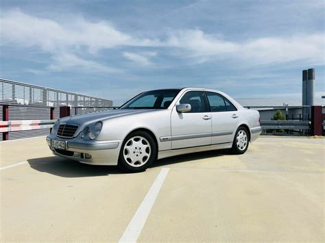 Mercedes-Benz E klasės W210 galas
