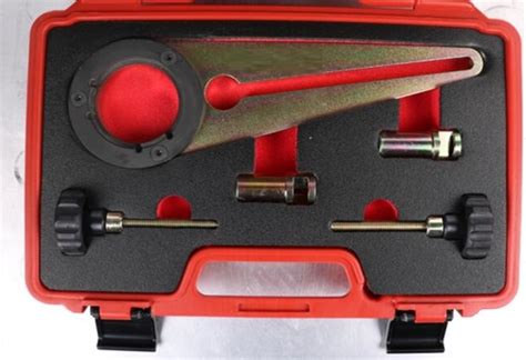 Įrankis alkūninio veleno blokavimui